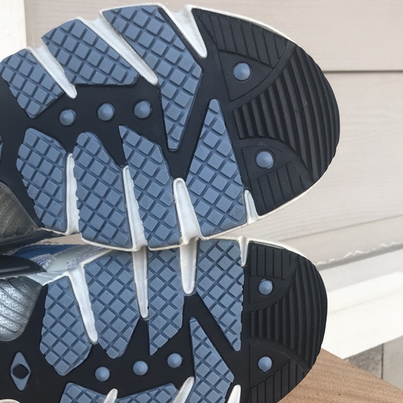 Like New Apex orthopedic athletic Shoes with Aetrex insoles - Picture 9 of 13